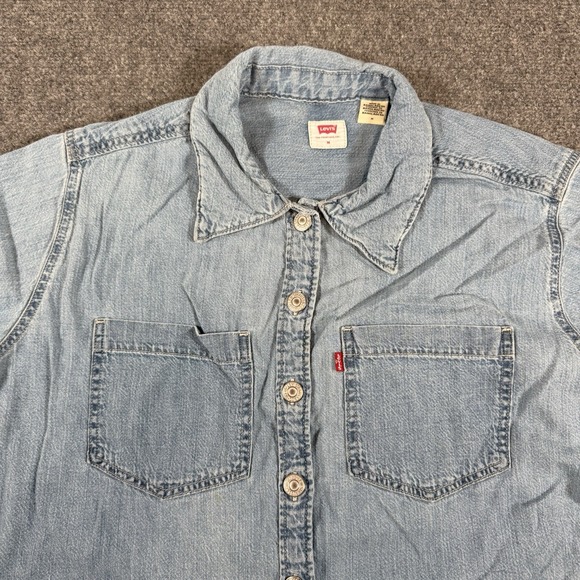 Levi's Shirt Womens Medium Blue Denim Short Sleeve Western Medium Wash Button Up - Picture 4 of 11